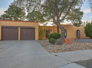1613 Eastridge Dr NE, Albuquerque, NM 87112