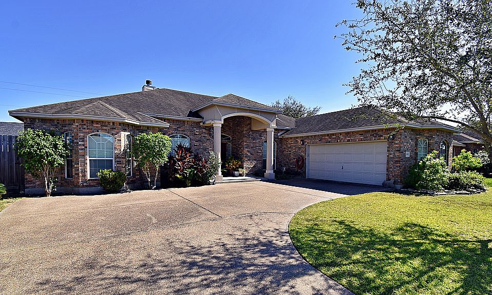 1st image of 3202 Paris Dr