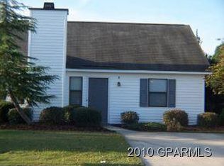 2012-B Summerhaven Dr, Greenville, NC 27858