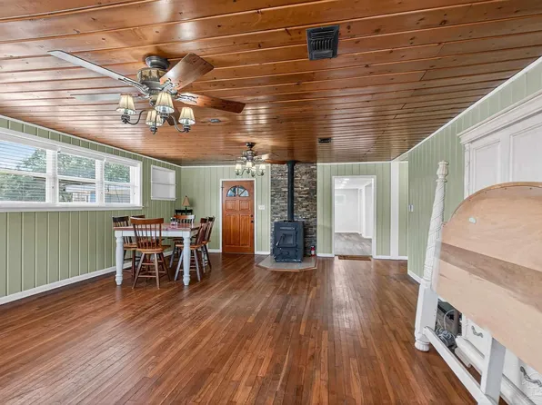 725 N Old Corry Field Rd, Pensacola, FL 32506