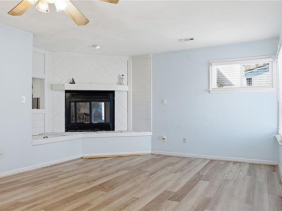4th image of 910 E Ocean View Ave APT 5