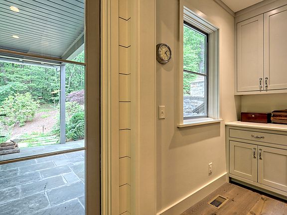 44th image of 3622 Sandy Ford Rd