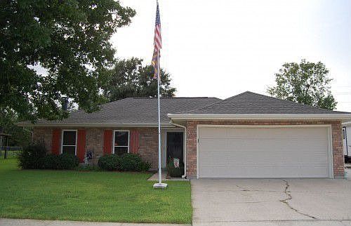 1st image of 304 Wayside Dr