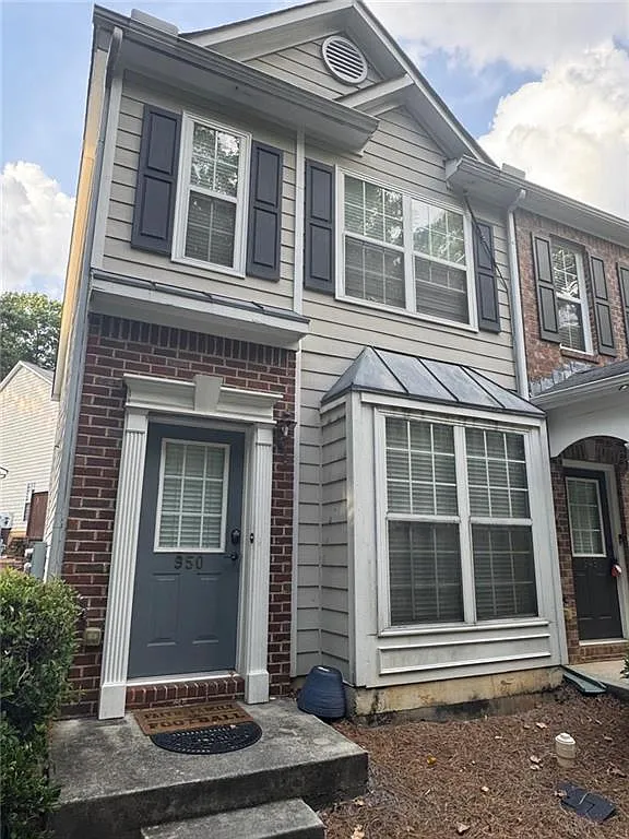 2 bed, 2.5 bath, 1244 sqft, $1,750 — Photo 1
