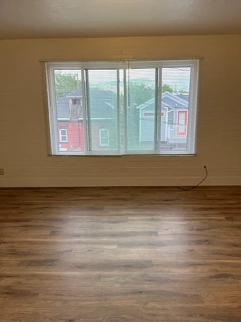 2 bed, 750 sqft, $1,350 — Photo 2