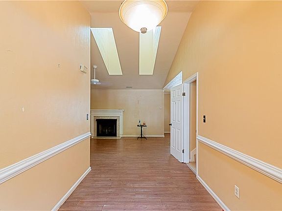 4th image of 151 Osborne Rd