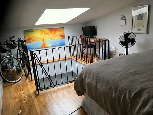 Rented by Bond New York | media 22