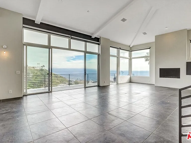 3850 Rambla Orienta — Photo 9