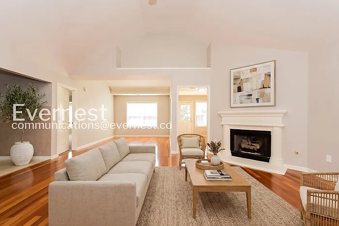 3 bed, 2.0 bath, 2088 sqft, $1,995 — Photo 4
