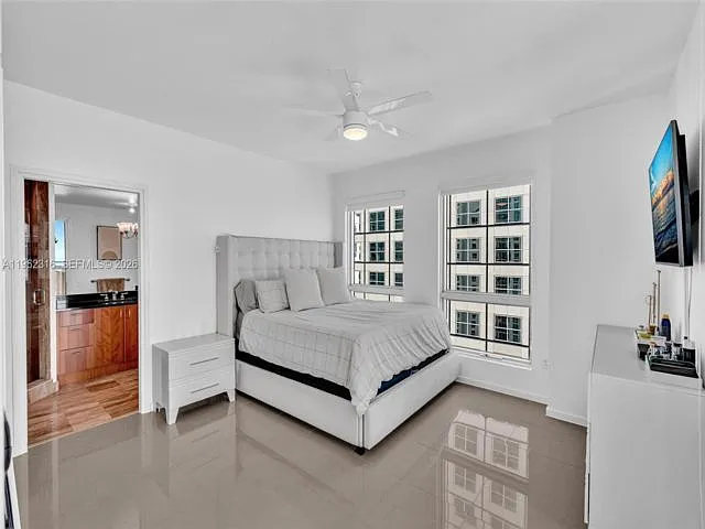 300 S Biscayne Blvd #2916 — Photo 8