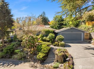 4275 95th Ave SE, Mercer Island, WA