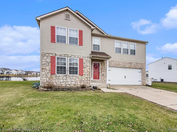 3230 Pine Run Dr S, Swartz Creek, MI 48473