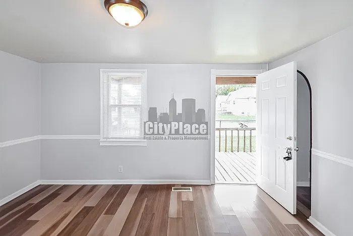 2 bed, 1.0 bath, 717 sqft, $950 — Photo 4