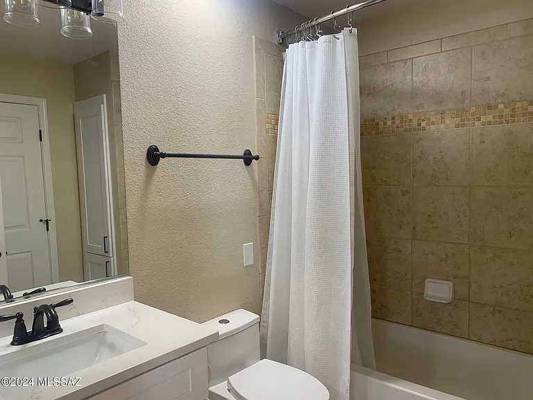 1500 E Pusch Wilderness Dr #13105 — Photo 19