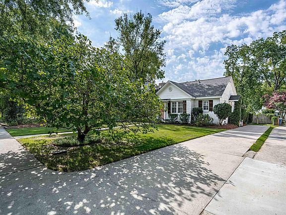 3rd image of 2718 Burney Dr