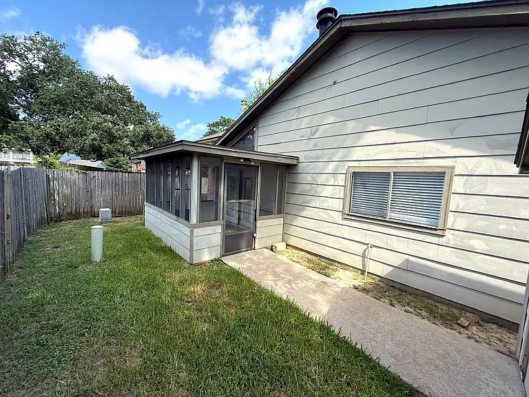 10555 Walnut Glen Dr — Photo 20