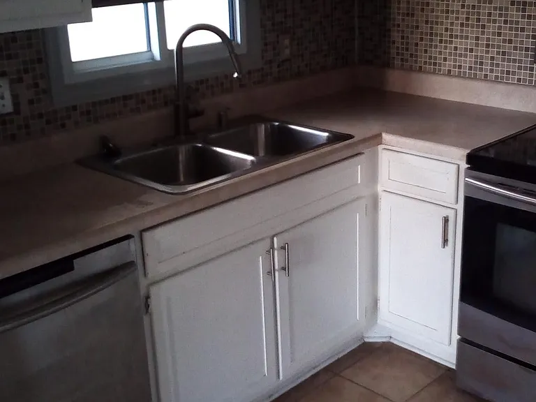 244 Portview Ave #4 — Photo 4
