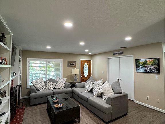 5th image of 75205 Valencia Way