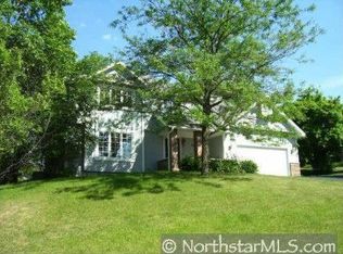 4626 Parkridge Dr, Eagan, MN 55123
