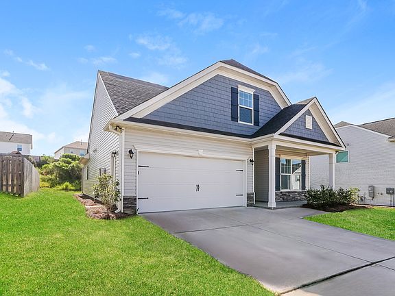 2nd image of 139 Luxborough Ct