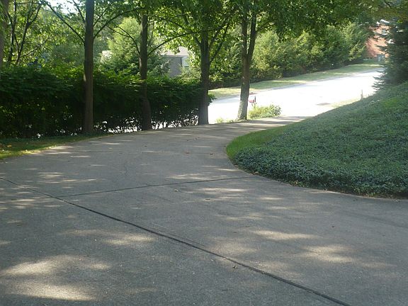 4th image of 4142 Dundee Dr