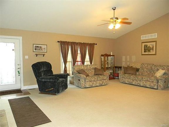4th image of 511 Huckelberry Ct