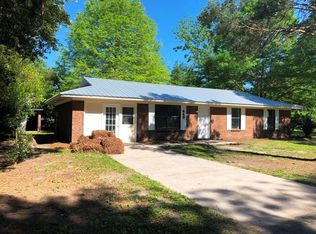 448 N 3rd St, Wewahitchka, FL 32465