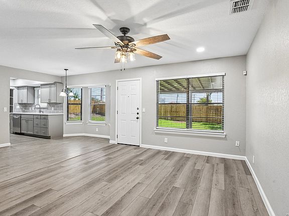 3rd image of 2134 Cedar Run