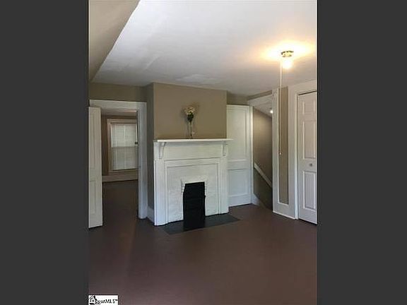 3rd image of 16 Blake St