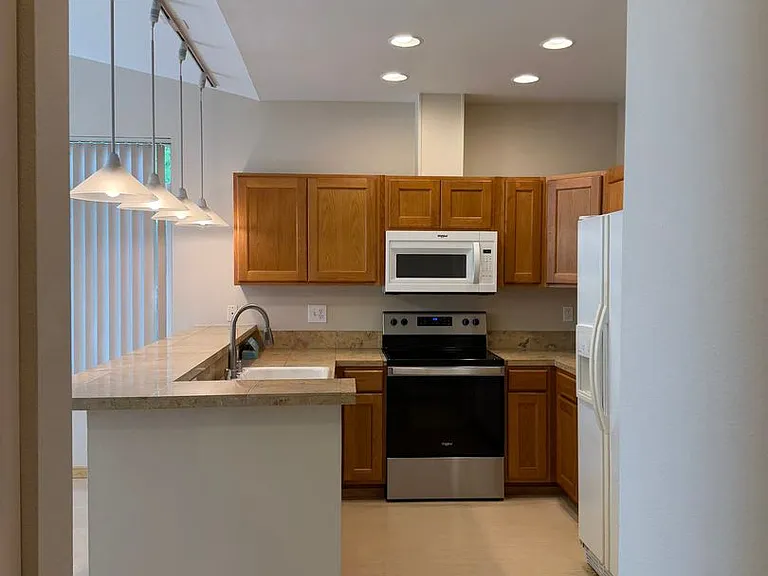 5400 Harbour Pointe Blvd #K208 — Photo 4