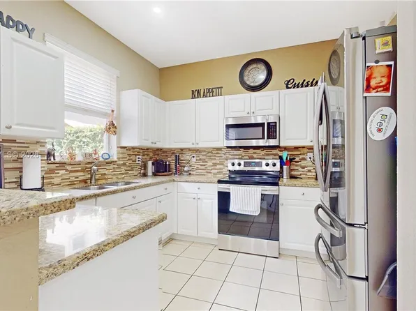 12808 SW 132nd Ter, Miami, FL 33186