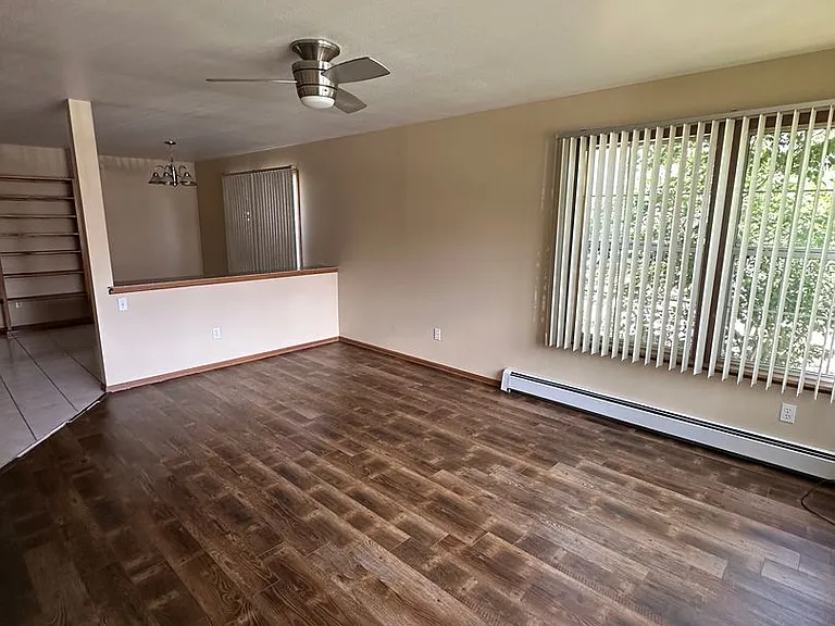 2838 Grand Falls Cir #B — Photo 4