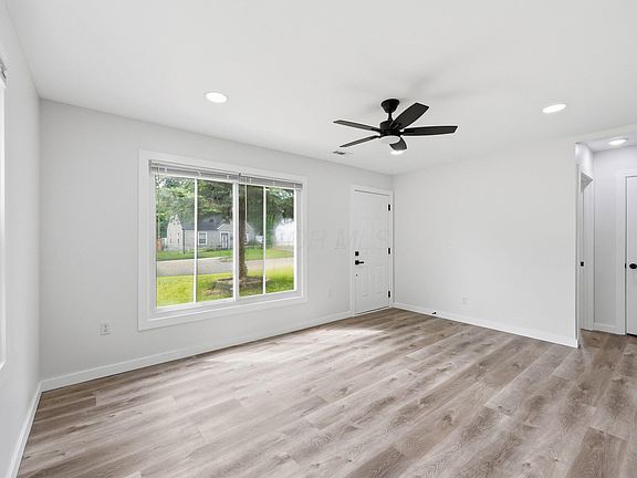 5th image of 2386 Lindale Rd