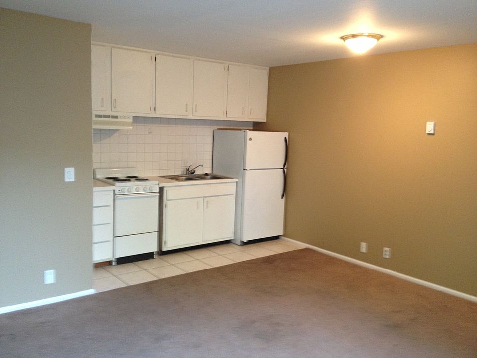 2nd image of 4501 Lafayette Ave APT 7