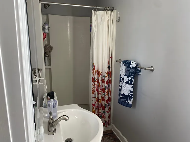 Bathroom/Shower