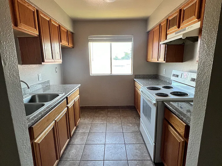 1685 Ellen Ave #E — Photo 7