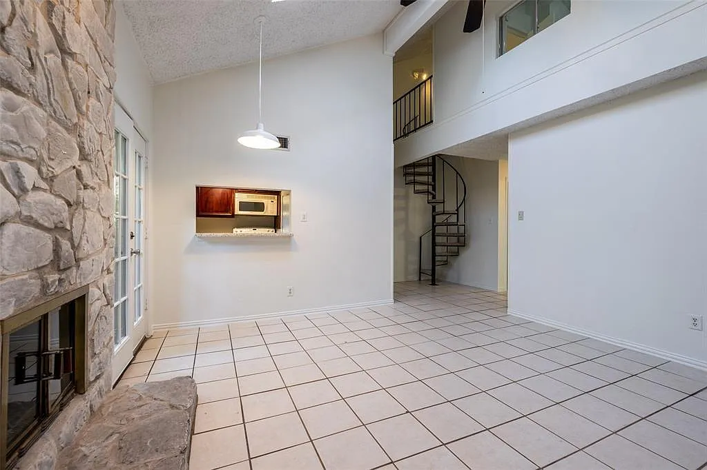 4 bed, 1229 sqft, $700 — Photo 4