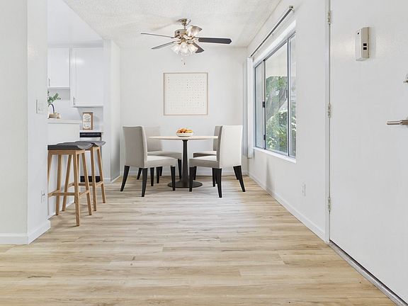 3rd image of 14955 Dickens St APT 109