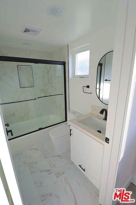 1st image of 776 1/2 W 25th St #776