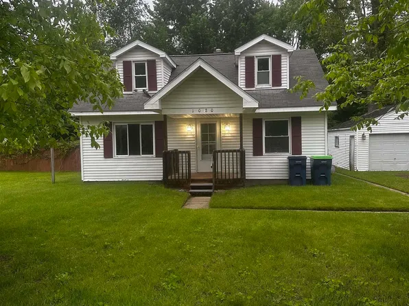 1080 Saratoga Ln, Saginaw, MI 48601