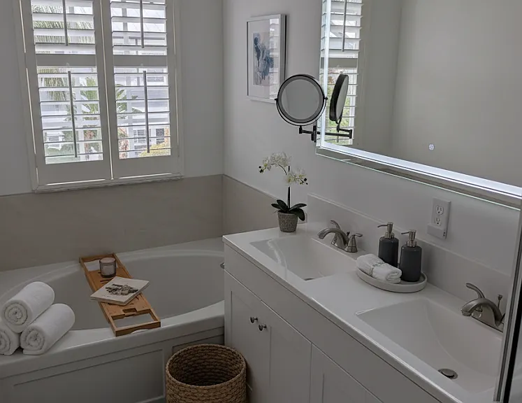290 NE 5th Ave #19 — Photo 12