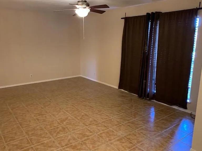 3127 Andy Ln — Photo 2