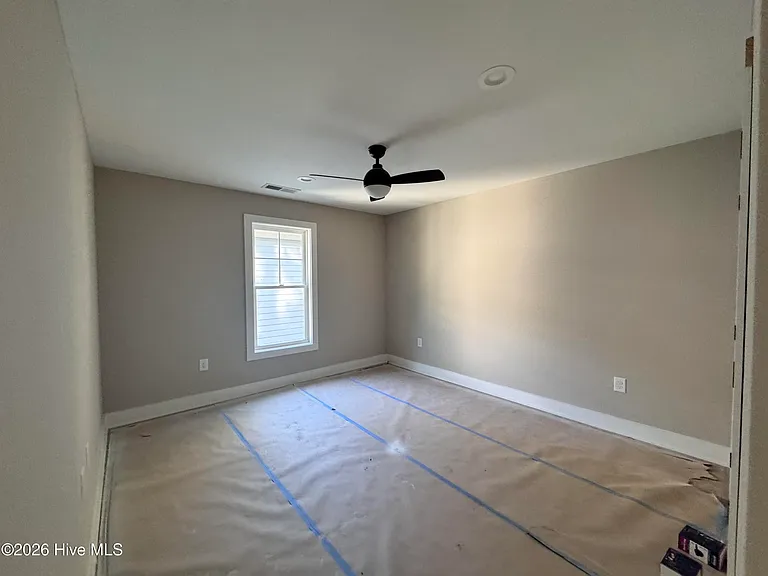 662 Wren Ln — Photo 14