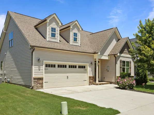 80 Scarlet Bell Dr, Youngsville, NC 27596