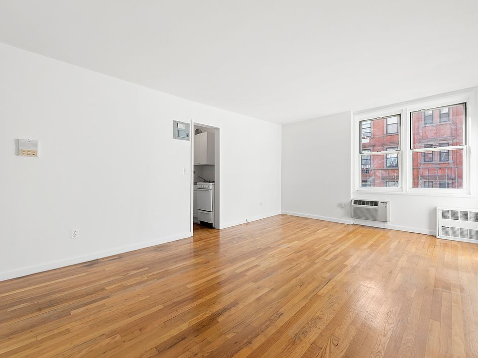 2nd image of 301 E 84th St APT 2B