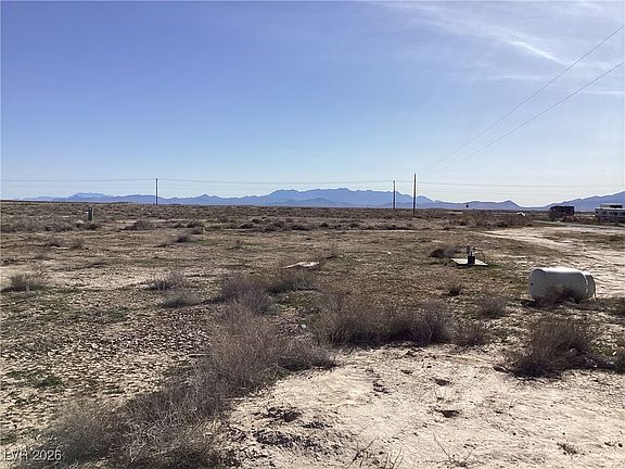 5th image of 7801 S Squaw Valley Rd