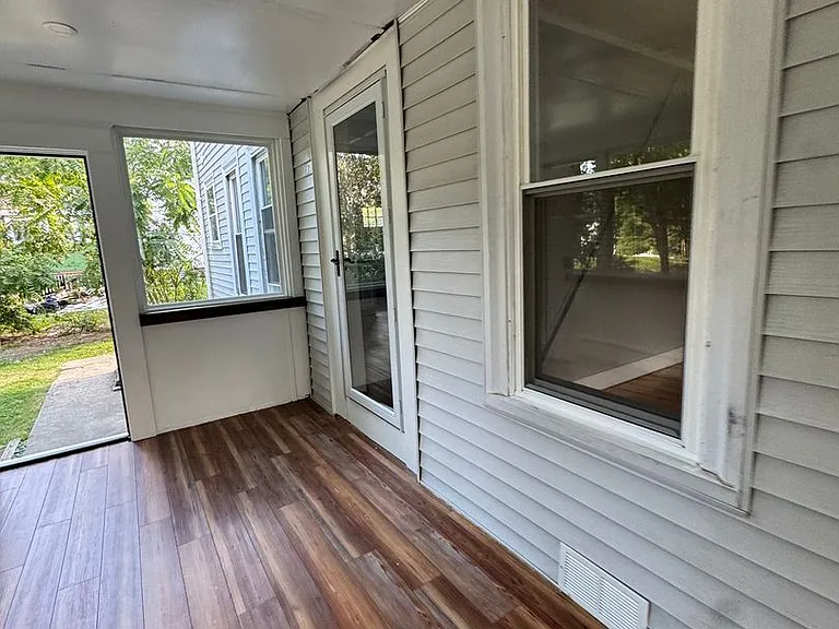 136-138 Washington St #138 — Photo 7