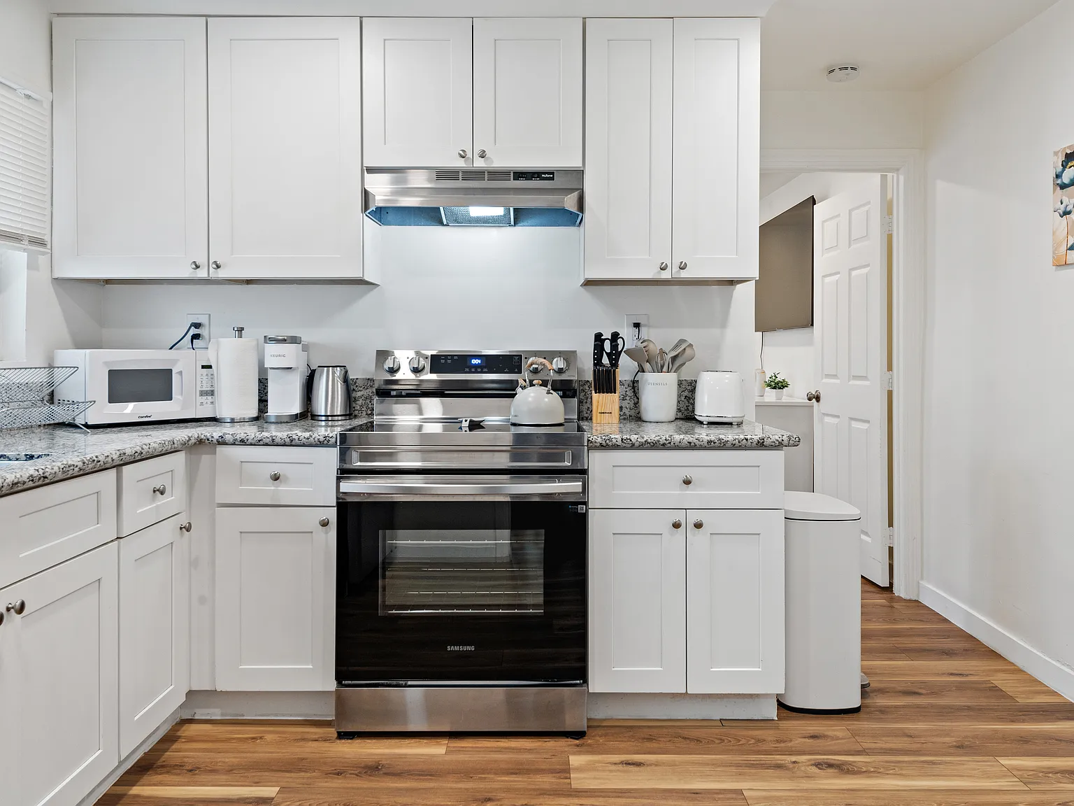 1 bed, $3,612 — Photo 2