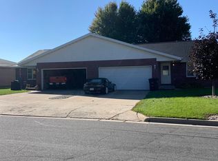 18 Briarwood Ln, Shawano, WI 54166