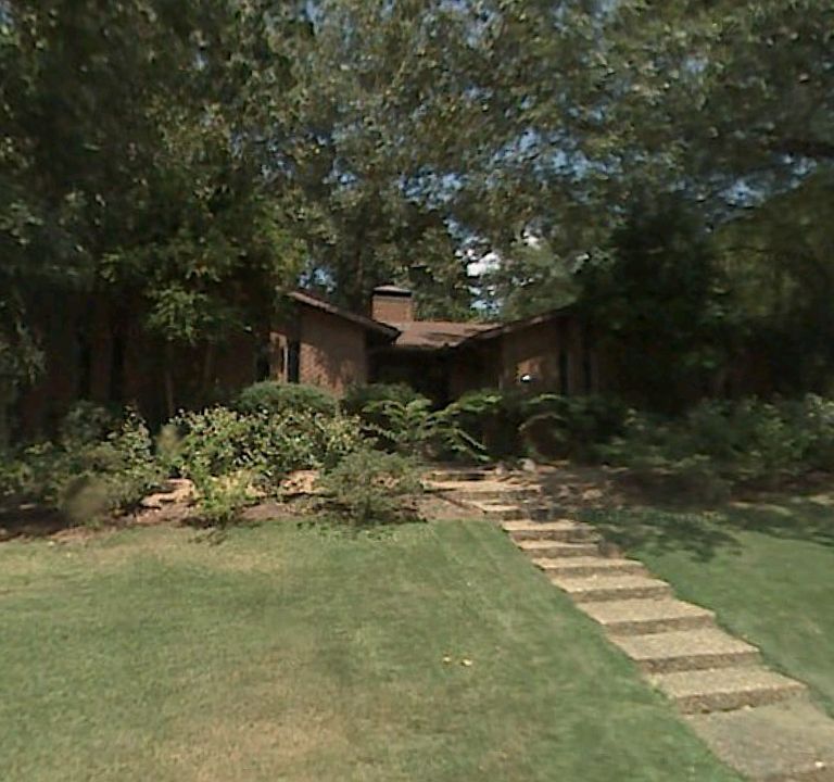 1901 Gristmill Road
